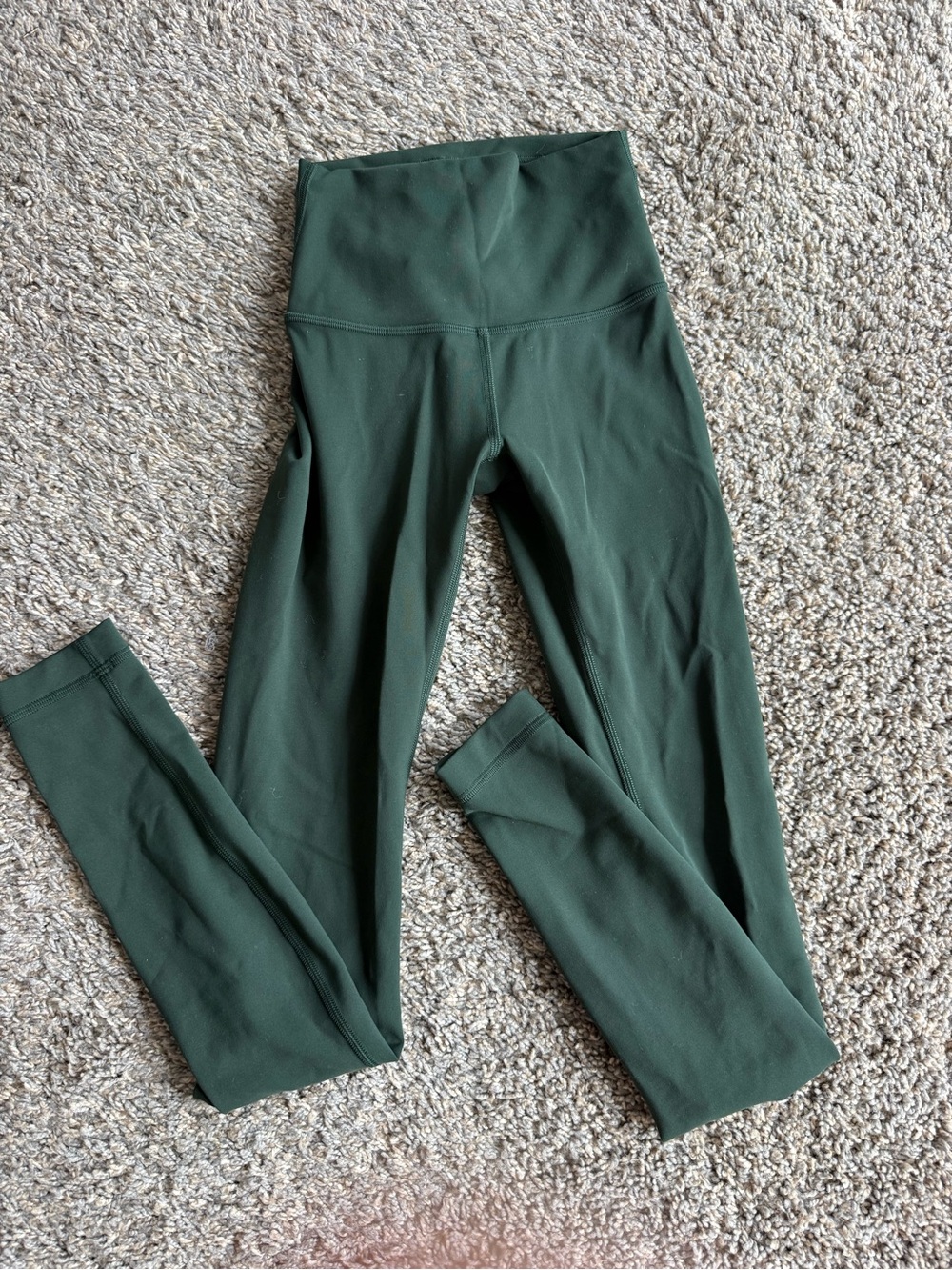 Lululemon Wunder Train HR tight 28” forest green